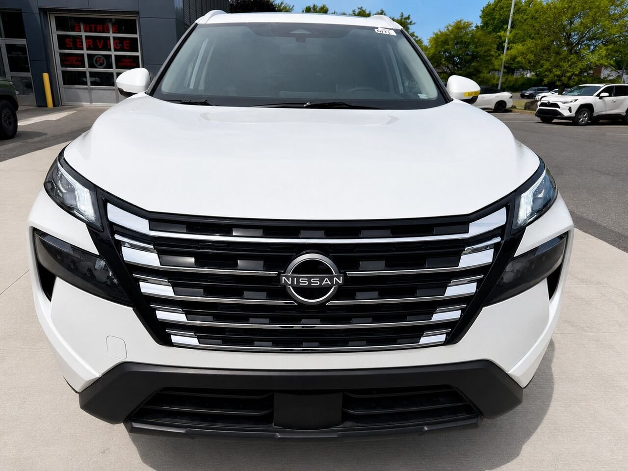 2026 NISSAN Rogue ROGUE SV TOIT OUVRANT Everest White Tricoat Pearl Châteauguay - photo #9