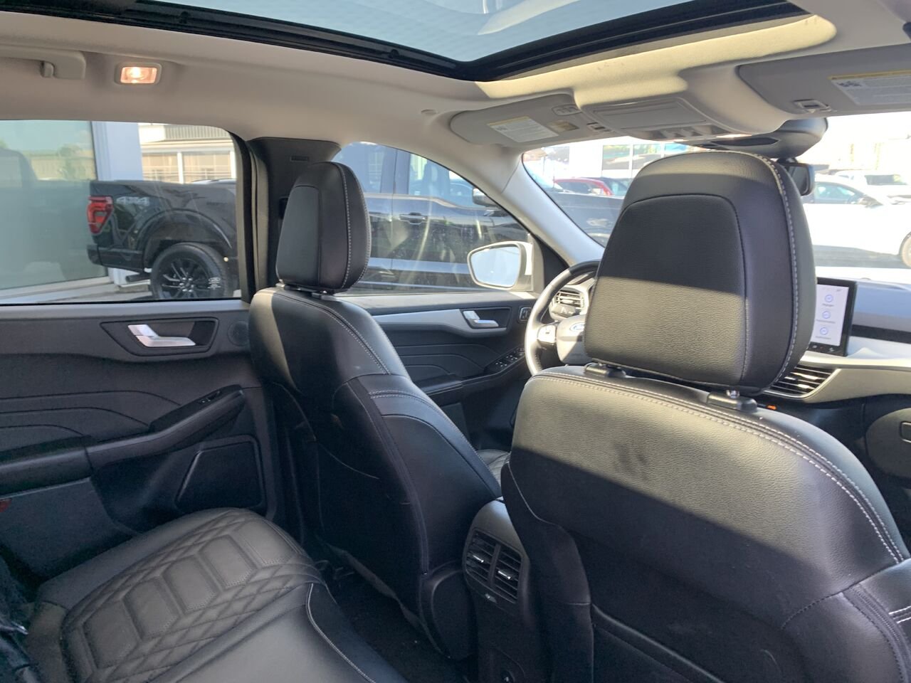 2023 Ford Escape White Châteauguay - photo #14