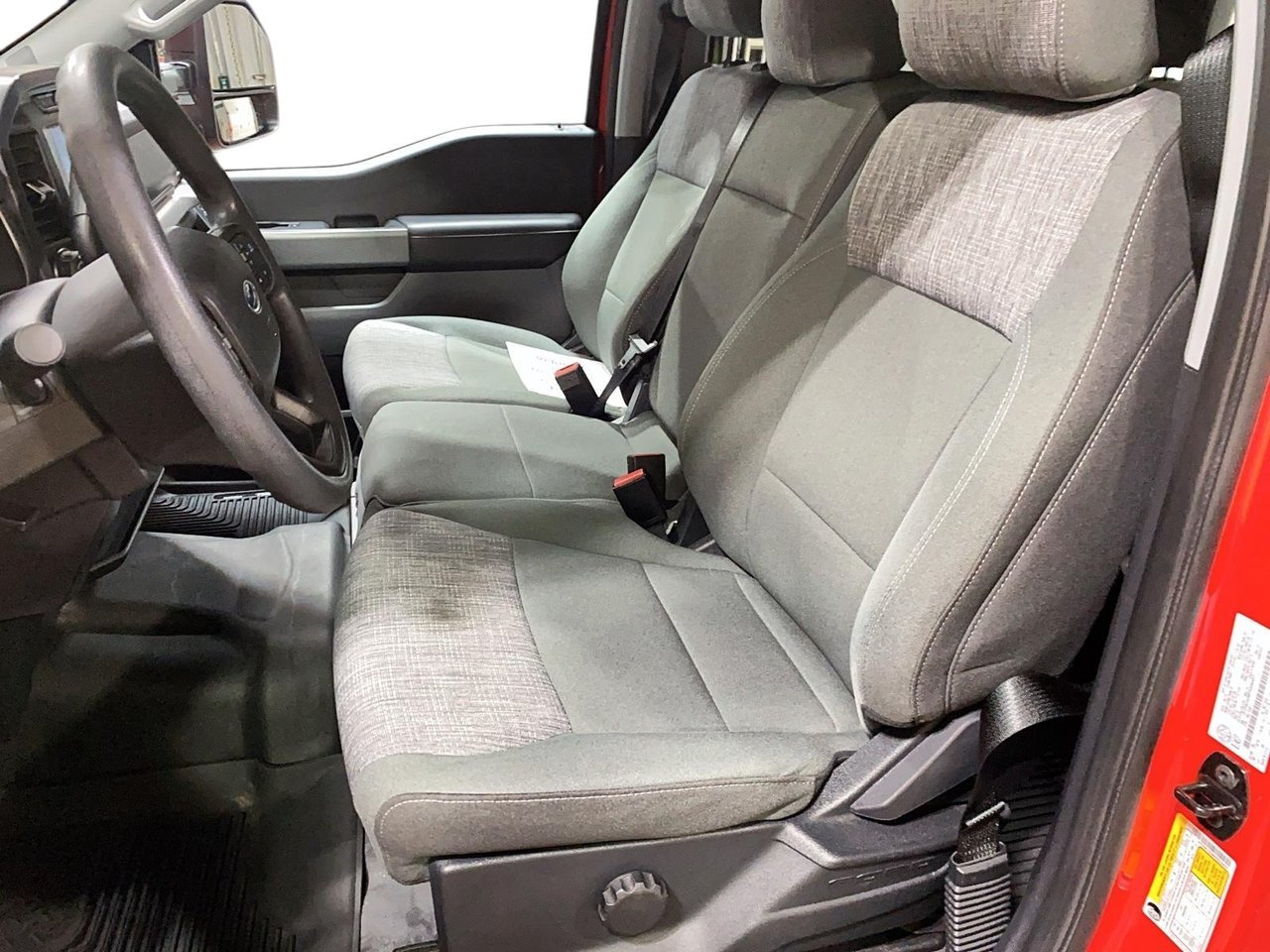 2023 Ford F-150 xlt Red Baie-Comeau - photo #10