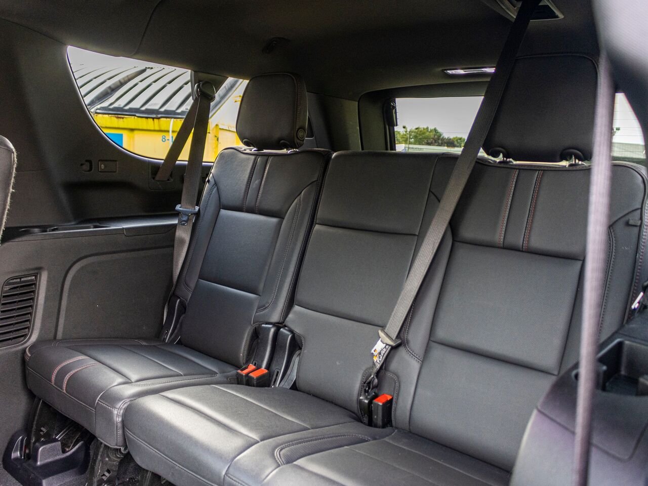 Chevrolet Suburban RST 4 portes 4RM DIESEL 2025 Gris Châteauguay - photo #30