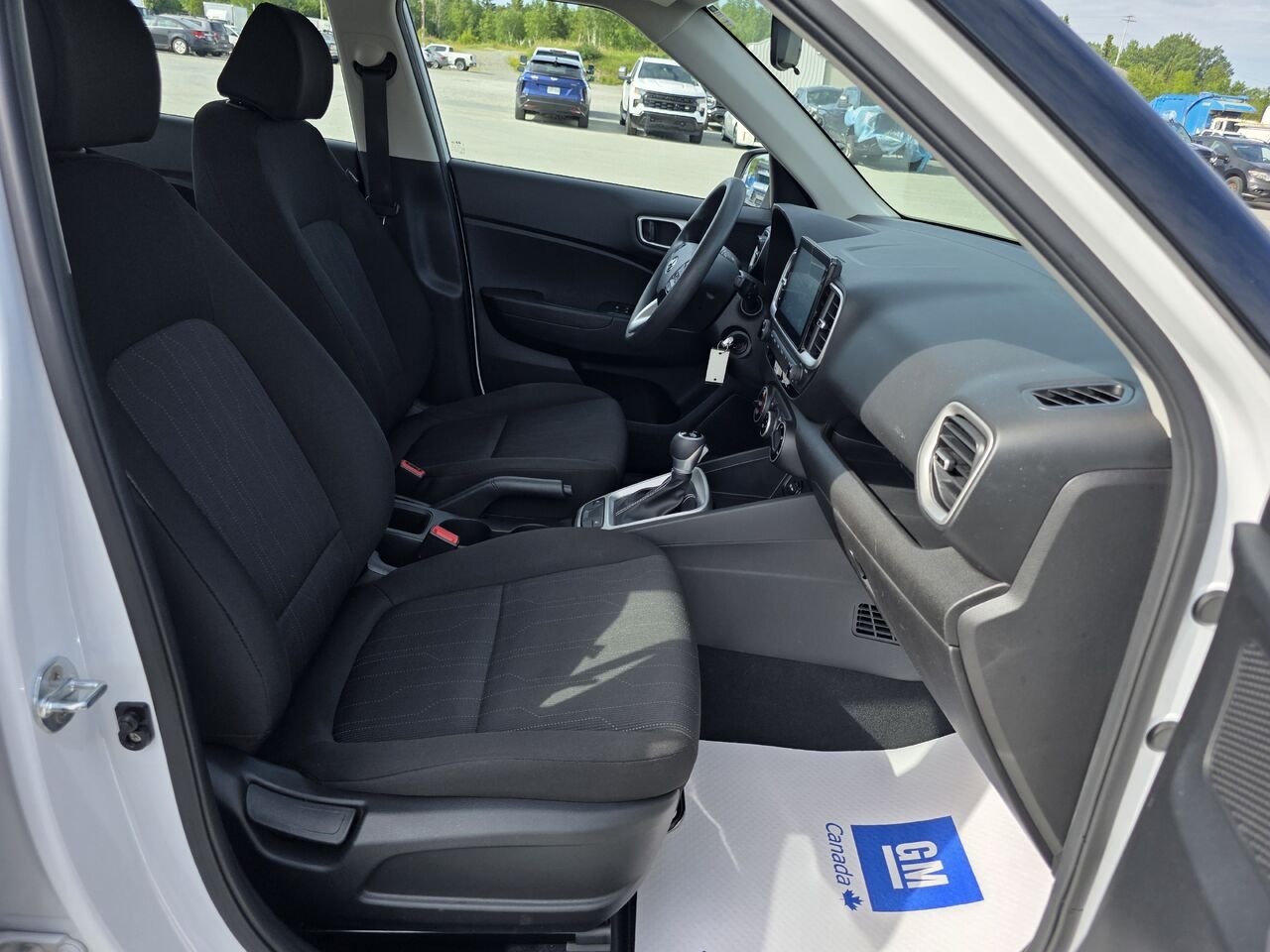 2021 Hyundai Venue Essential IVT avec couleur deux tons White Rouyn-Noranda - photo #19