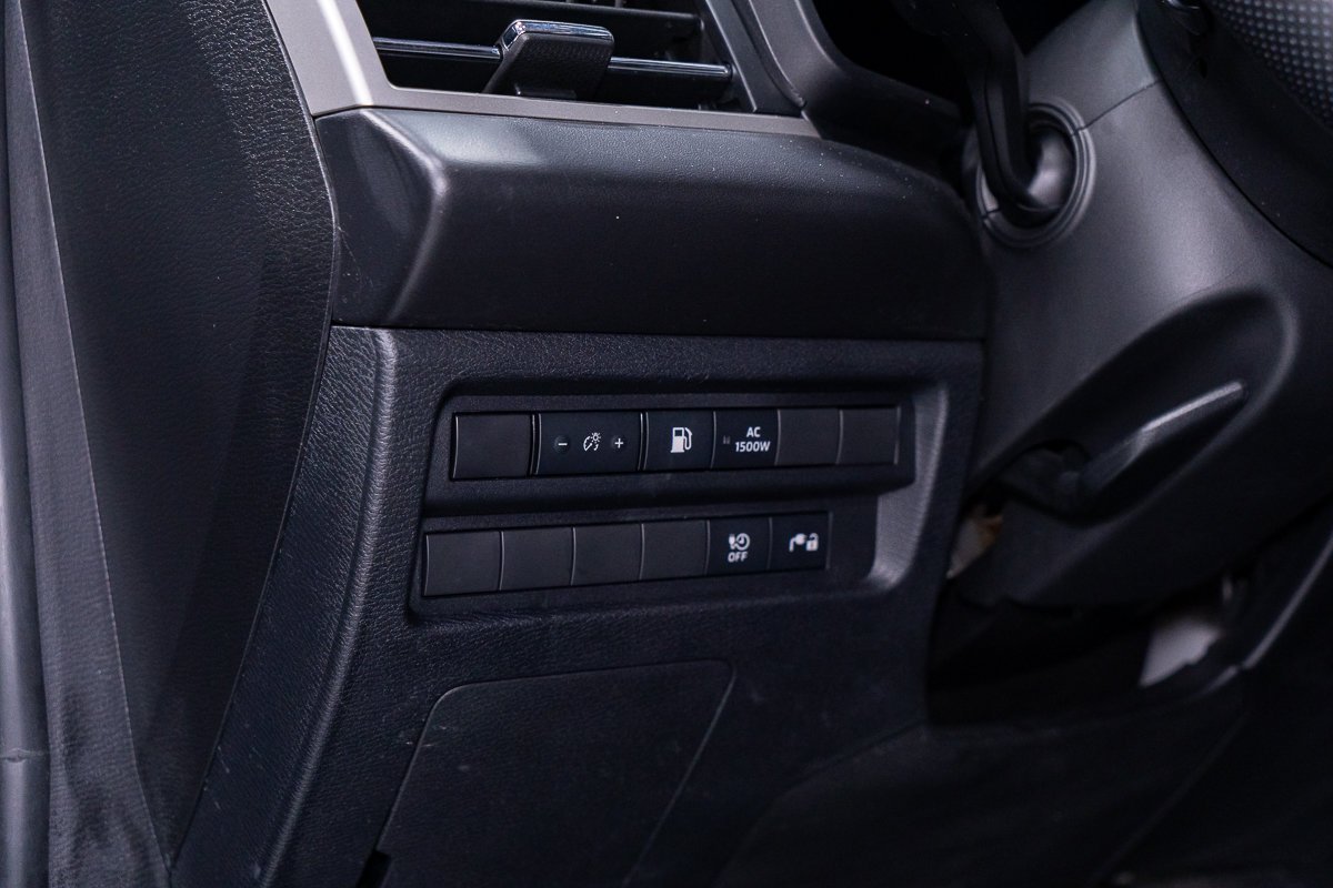 Mitsubishi Outlander PHEV ES PHEV S-AWC 7 PLACES CARPLAY 2023 Gris Montréal - photo #12