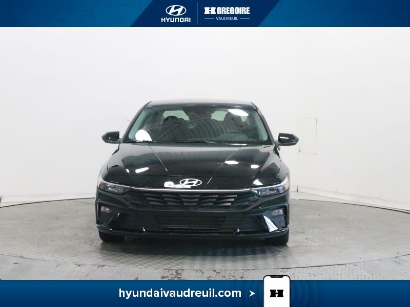 2025 Hyundai Elantra Black Laval - photo #2
