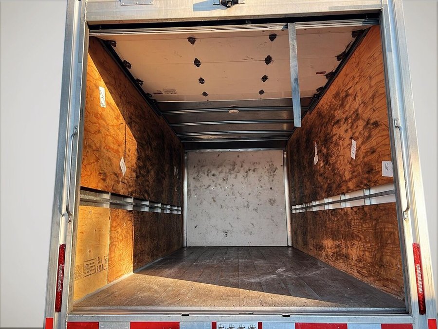 2024 Chevrolet Fourgonnette commerciale tronquée Express 3500 fourgonnette 159 po White