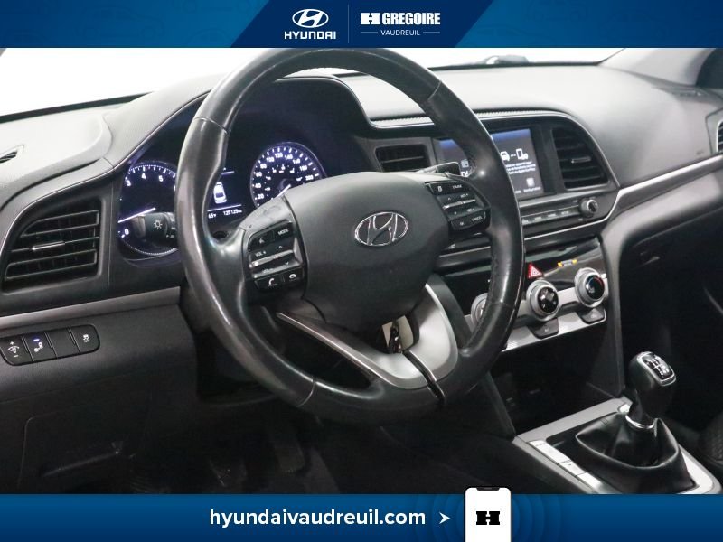 Hyundai Elantra 2019 Blanc Laval - photo #15
