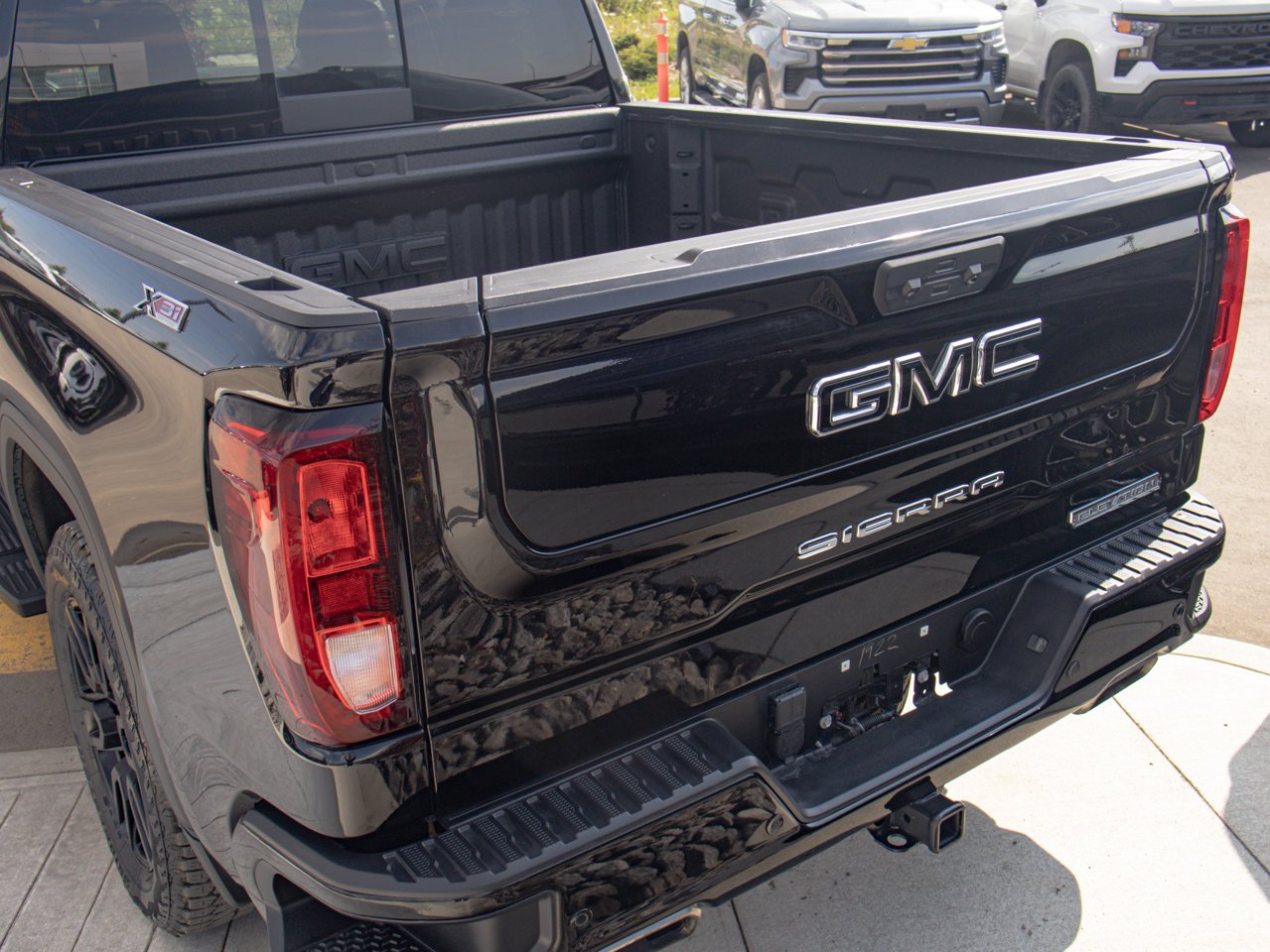 2024 GMC Sierra 1500 4WD Crew Cab 147 Elevation Black Sherwood Park - photo #11