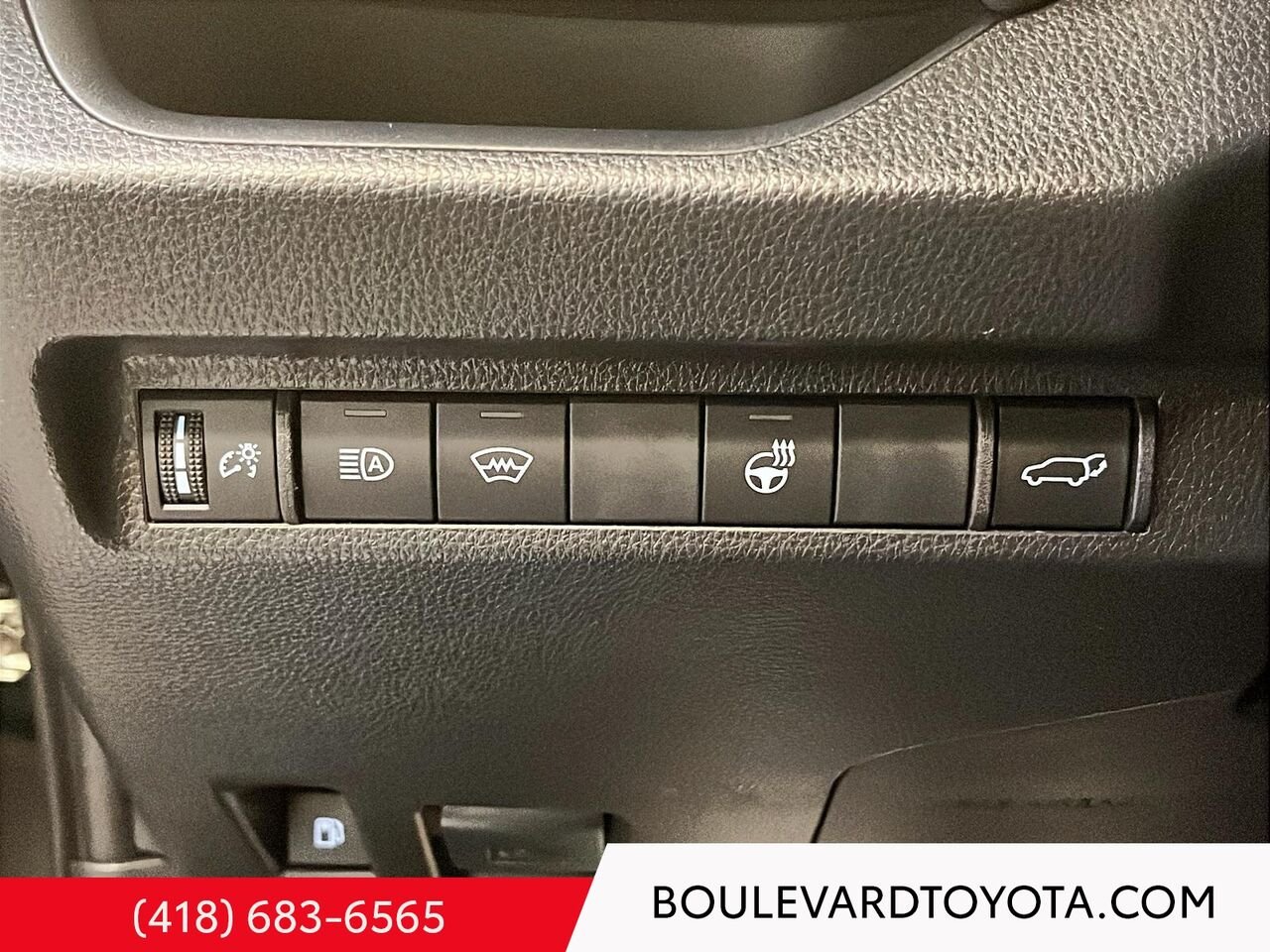 Toyota RAV4 PRIME 100266A-57 | SE 2024 Noir Québec - photo #12