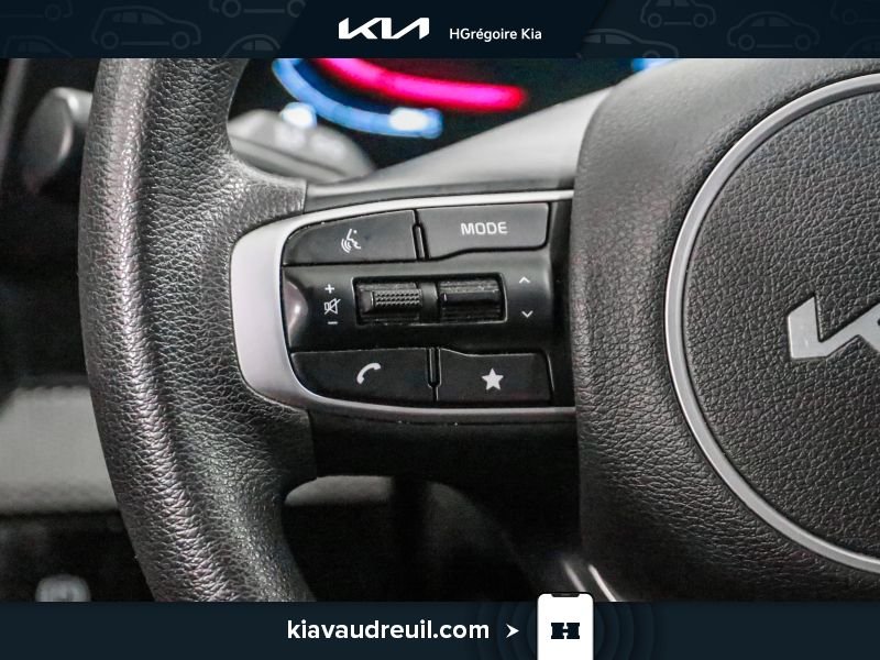 2023 Kia Sportage White Saint-Eustache - photo #13