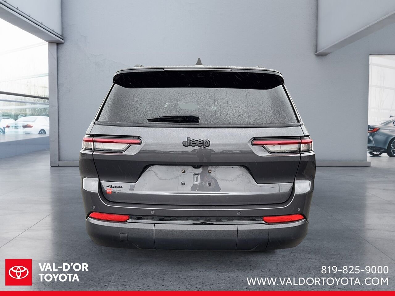 Jeep Grand Cherokee L Altitude 4x4 2024 Gris Val-d'Or - photo #2