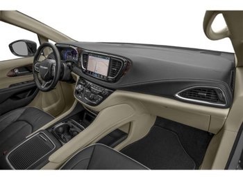 Chrysler Pacifica Limited