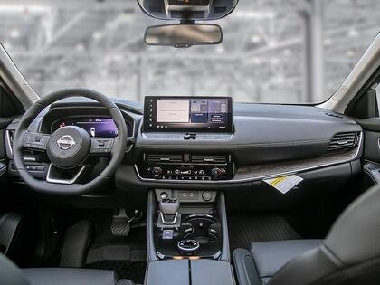 2025 Nissan Rogue 2-Tone Champagne Silver Metallic Blainville - photo #21