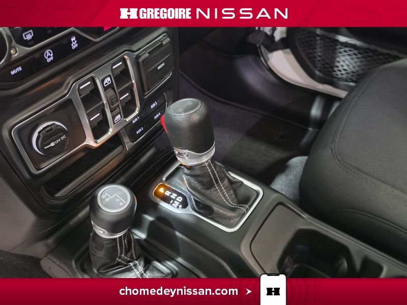 2023 Jeep Wrangler White Laval - photo #22