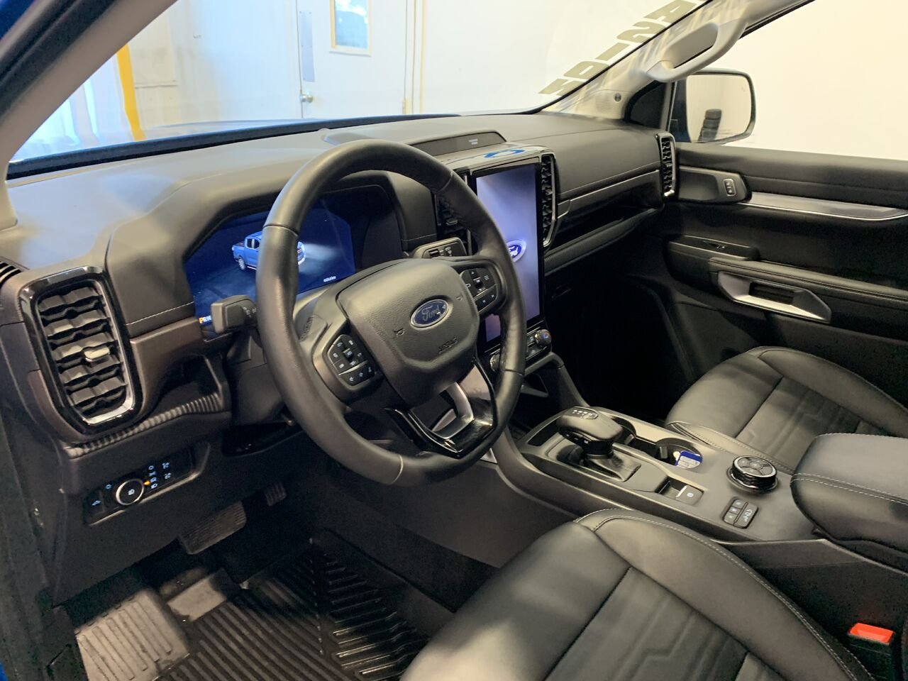 2024 Ford Ranger LARIAT cabine SuperCrew 4RM caisse de 5 pi Blue Châteauguay - photo #25