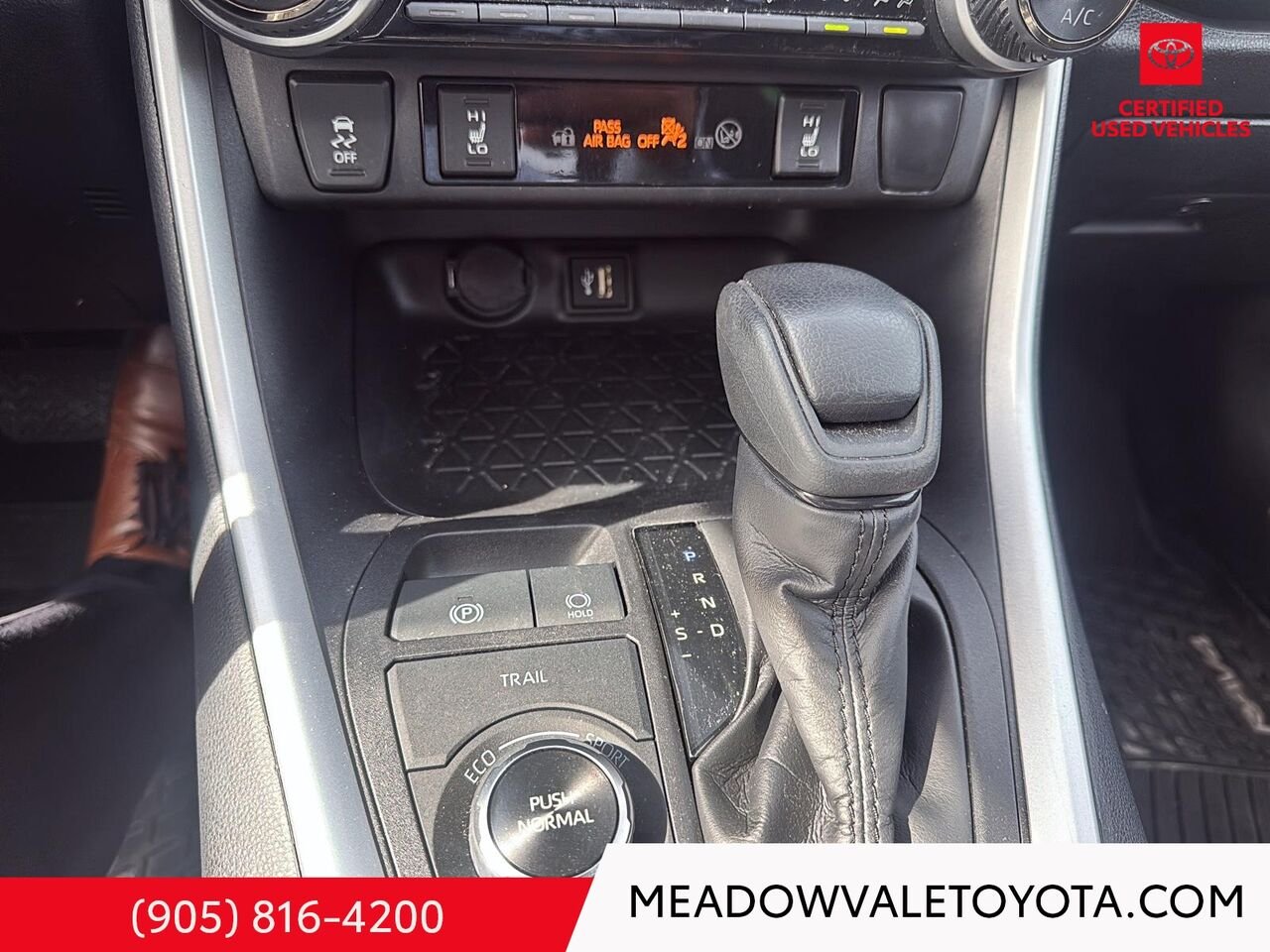 2025 Toyota RAV4 Sunroof, Sunroof, Power Seat, Power Rear Tailgate, Push button start Blue Mississauga - photo #15
