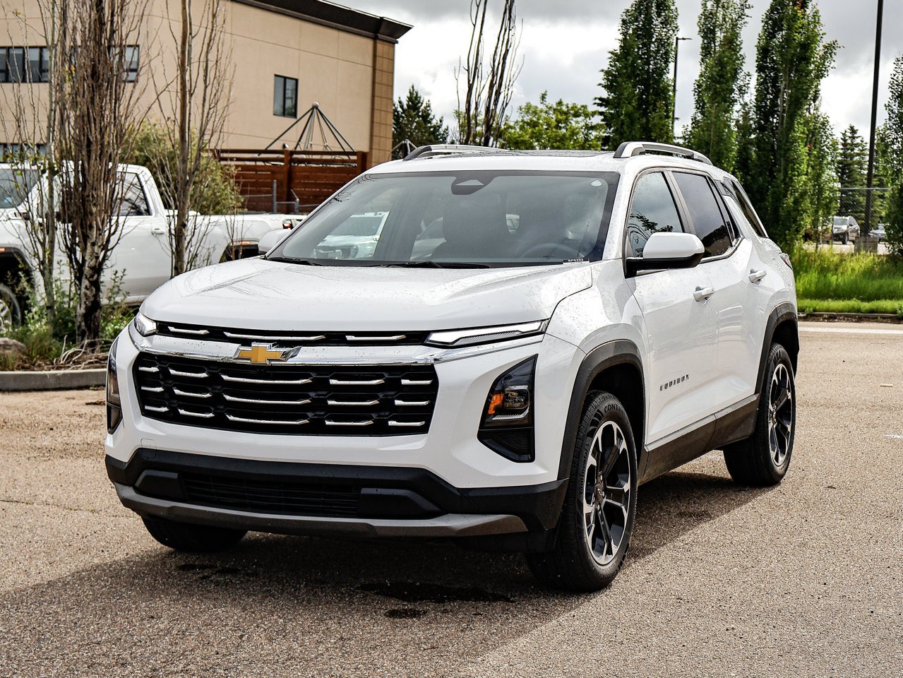 2026 Chevrolet Equinox AWD 4dr LT w/2LT White Sherwood Park - photo #3