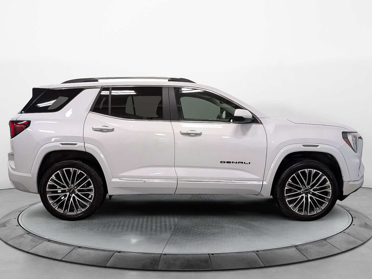 2026 GMC Terrain Denali AWD White Sherbrooke - photo #4