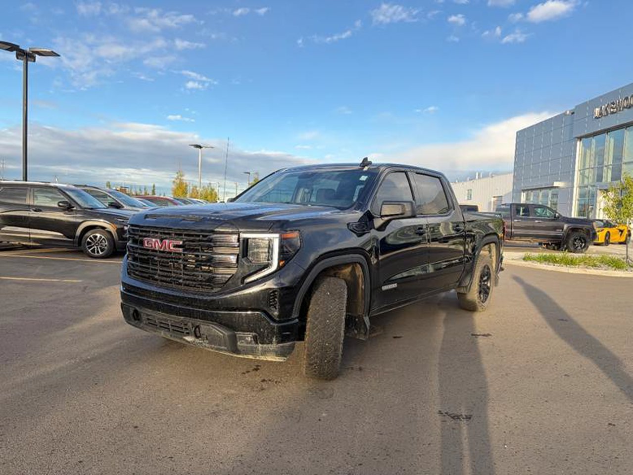 2022 GMC Sierra 1500 4WD Crew Cab 147 Elevation Black Sherwood Park - photo #2