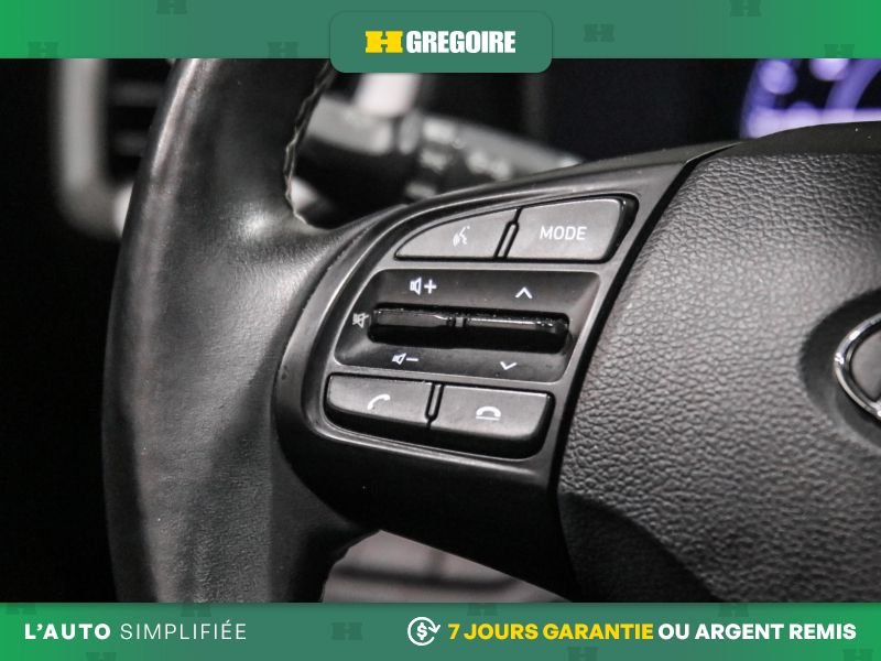 Hyundai Venue 822520 | Ultimate AUTO AC CUIR TOIT NAV MAGS CAM RECUL BLEU 2021 Blanc Laval - photo #19