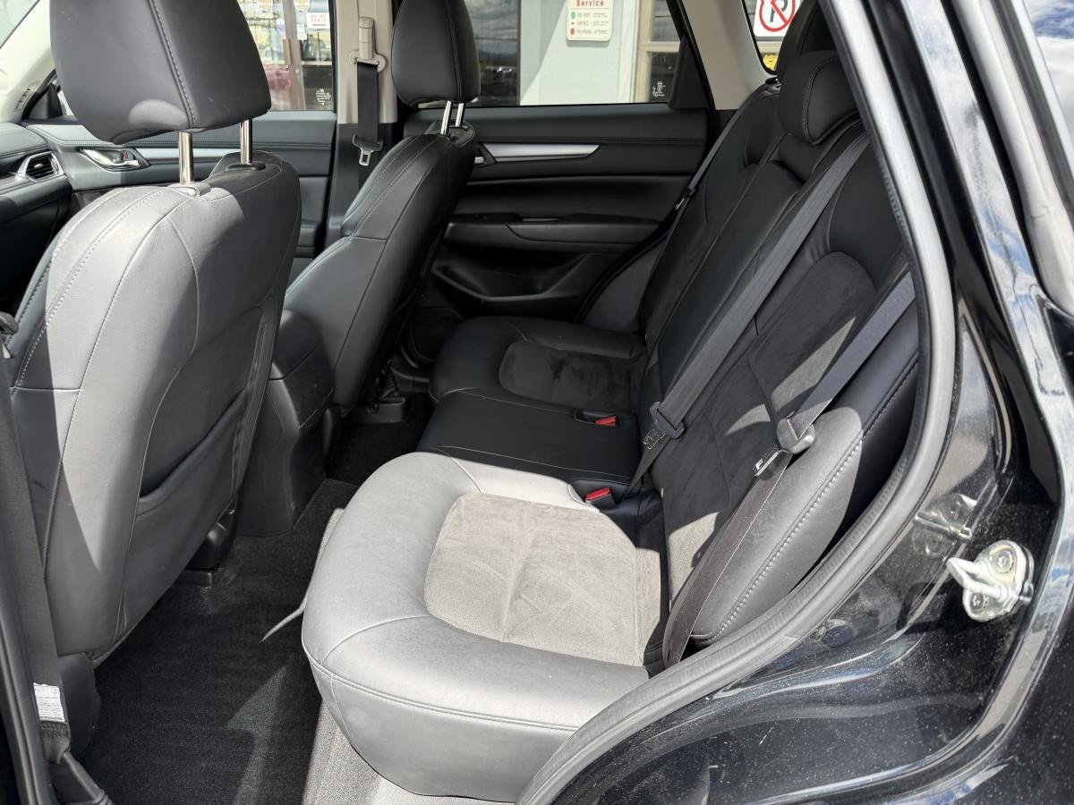 2023 Mazda CX-5 Black Lac Mégantic - photo #10