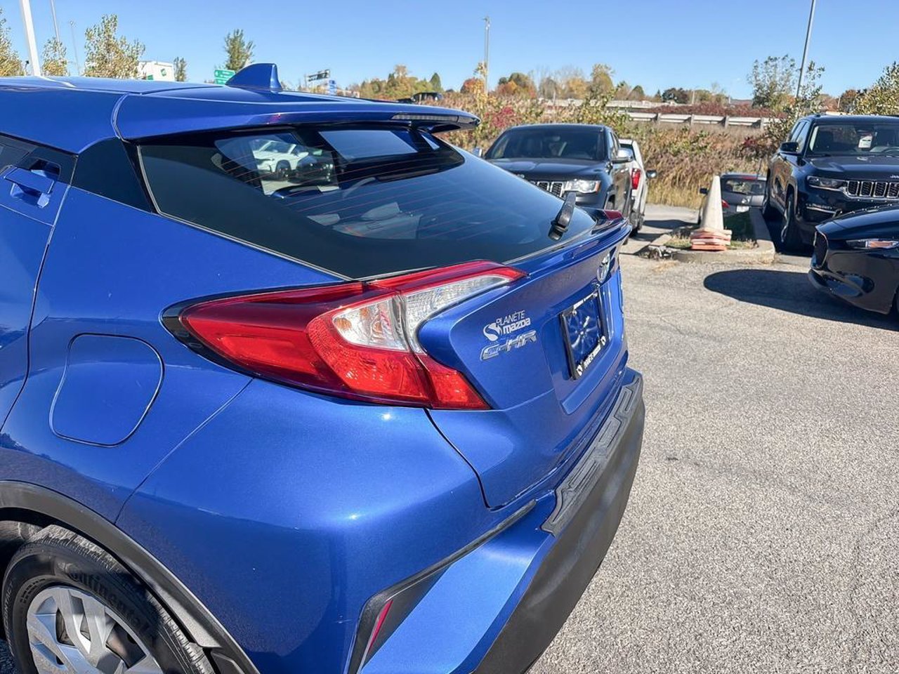 Toyota C-HR NMTKHMBX4KR065550 2019 Bleu Mirabel - photo #13