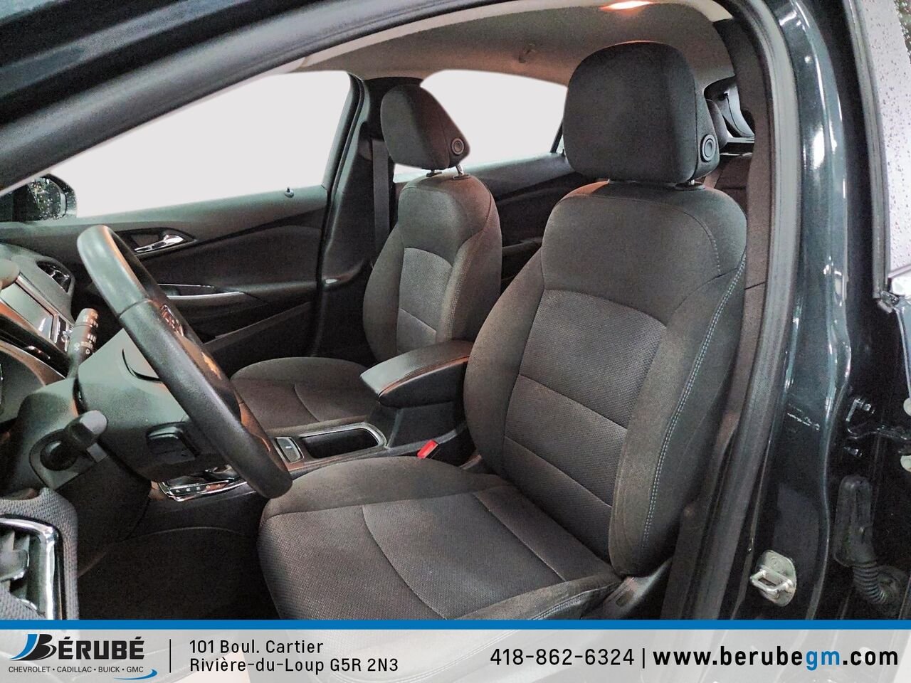 Chevrolet Cruze LT 1.6L à hayon 4 portes avec 1SH 2018 Noir Rivière-du-Loup - photo #7