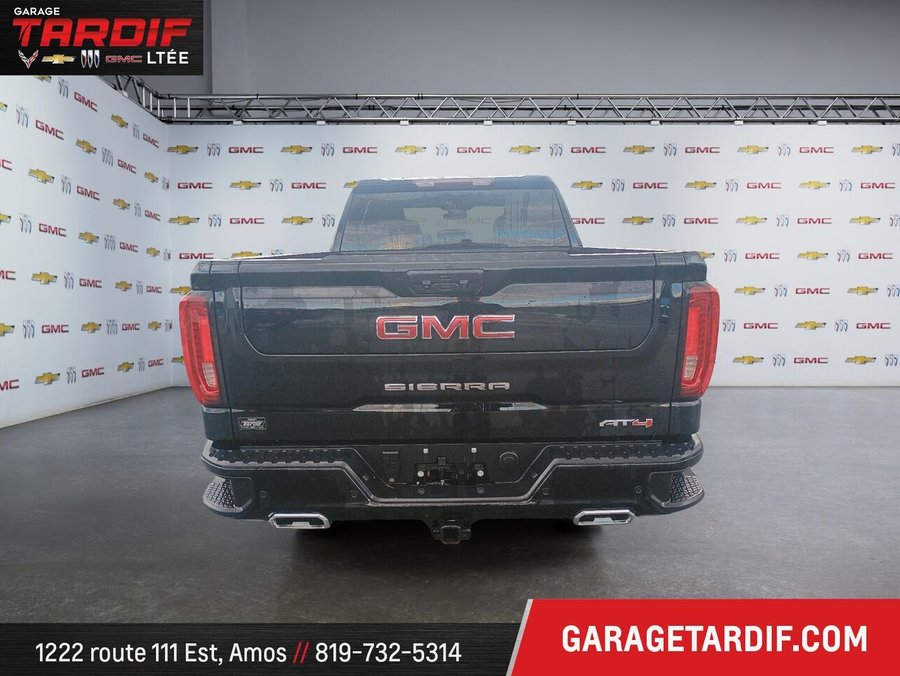 GMC SIERRA 1500 4WD CREW CAB PICKUP AT4 2025