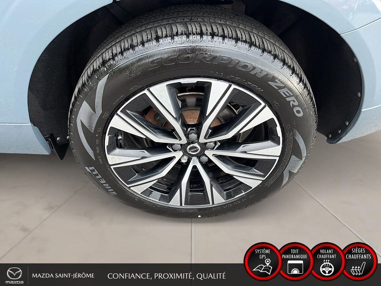 2024 Volvo XC60 B5 PLUS DARK THEME | AWD | CAMÉRA 360 | TOIT PANO | Grey Saint-Jérôme - photo #10