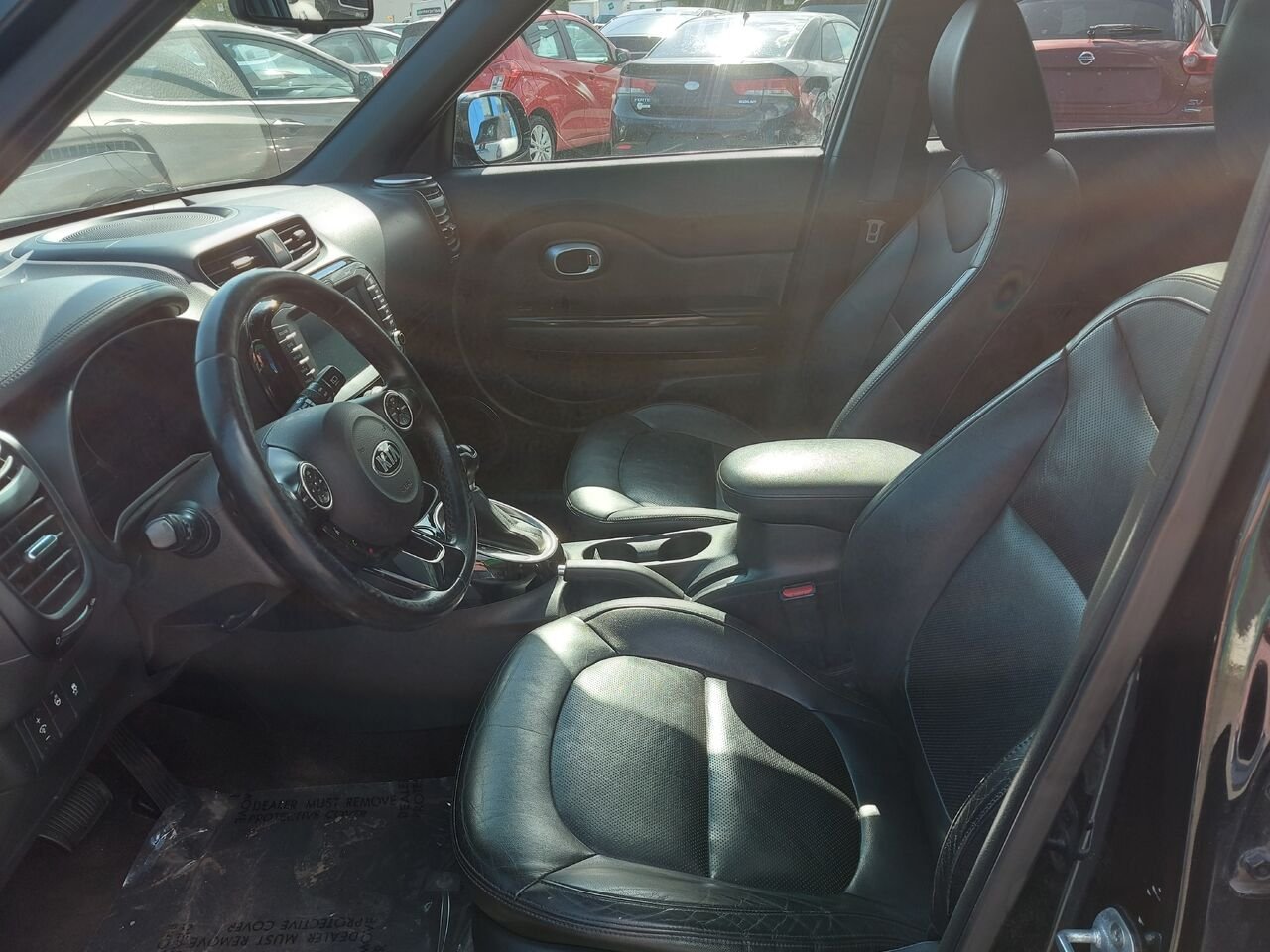 2015 Kia Soul Black  - photo #24