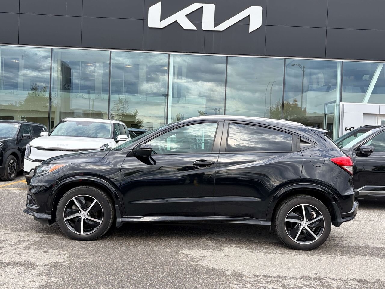 2021 Honda HR-V Black Gatineau - photo #2