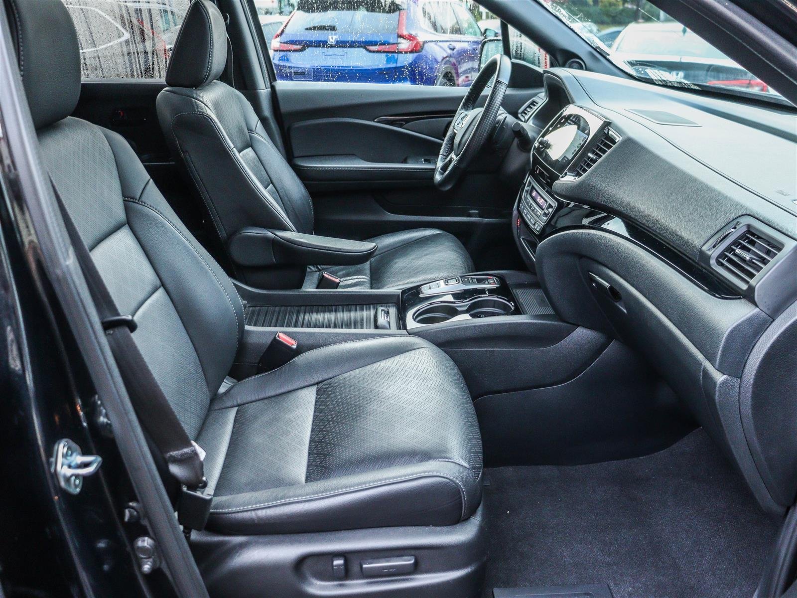 Honda Passport Touring 2023 Black Ottawa & Gatineau - photo #16