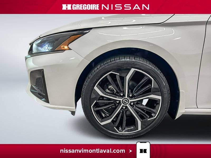 Nissan Altima 2025 Blanc Laval - photo #26