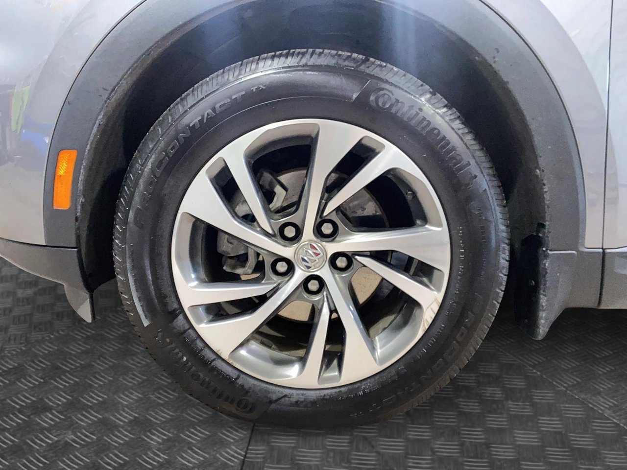 Buick Envision NIV LRBFZPR45ND066928 2022 Argent Chicoutimi - photo #9
