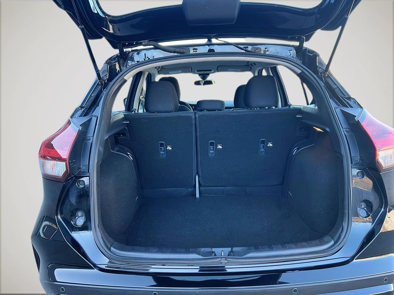 Nissan Kicks S TA 2024 Noir Québec - photo #5