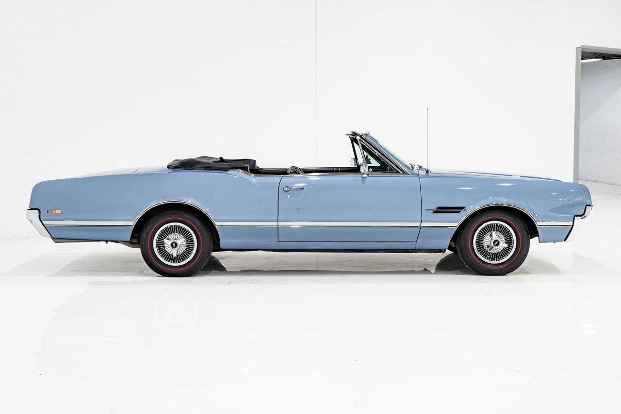 Oldsmobile 442 PRIX EN USD | Matching# 400cu.in. 4-Speed 1966 Bleu Montréal - photo #51