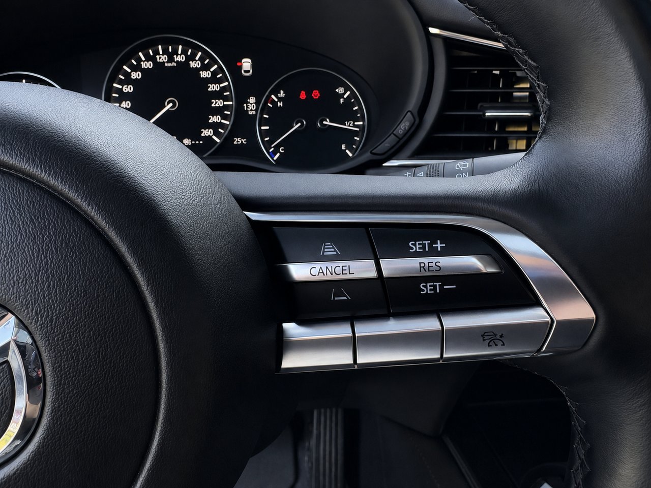 2023 Mazda CX-30 Grey Châteauguay - photo #14