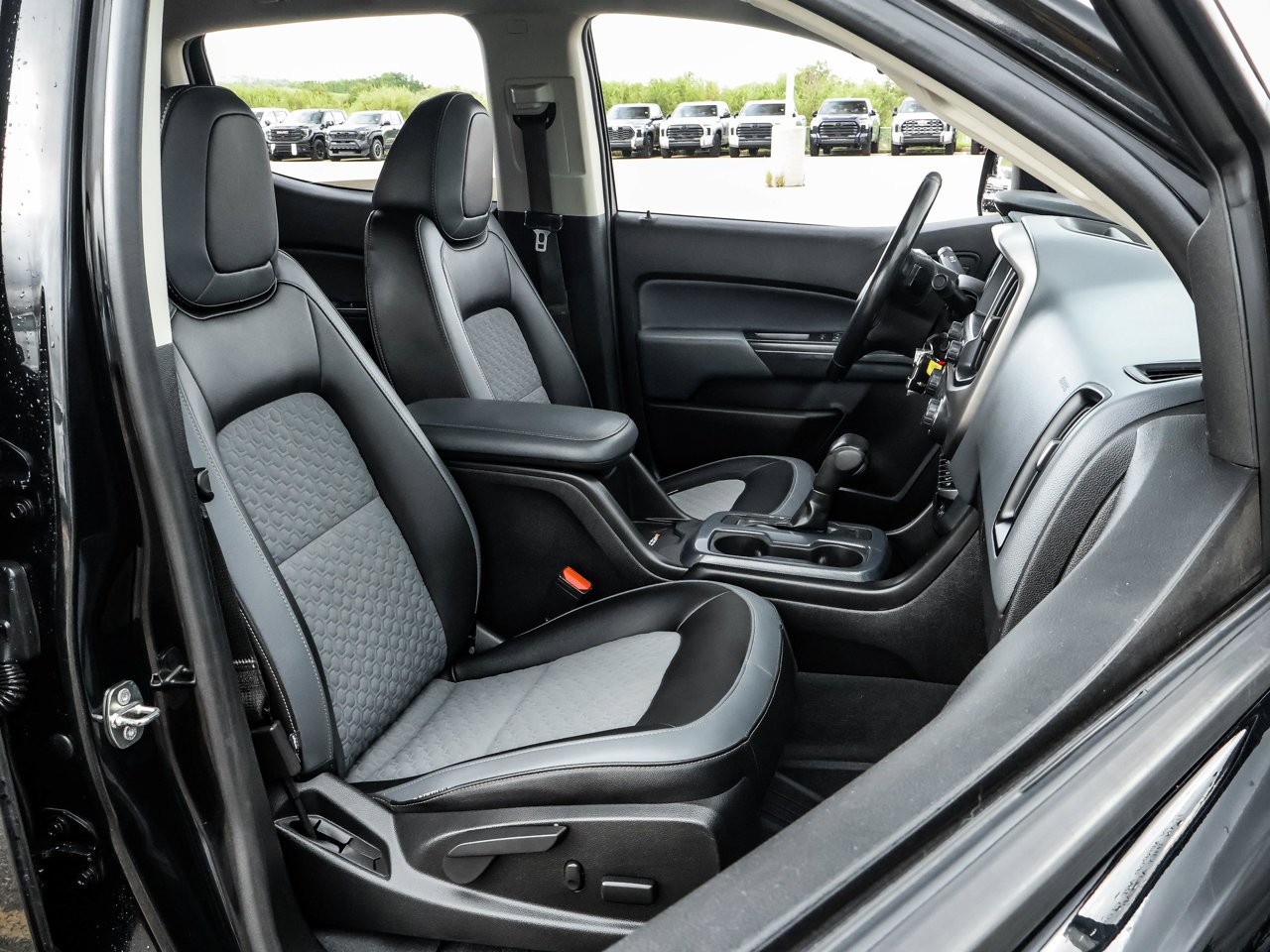2019 Chevrolet Colorado 4WD Crew Cab 128.3 Z71 Black Sherwood Park - photo #14