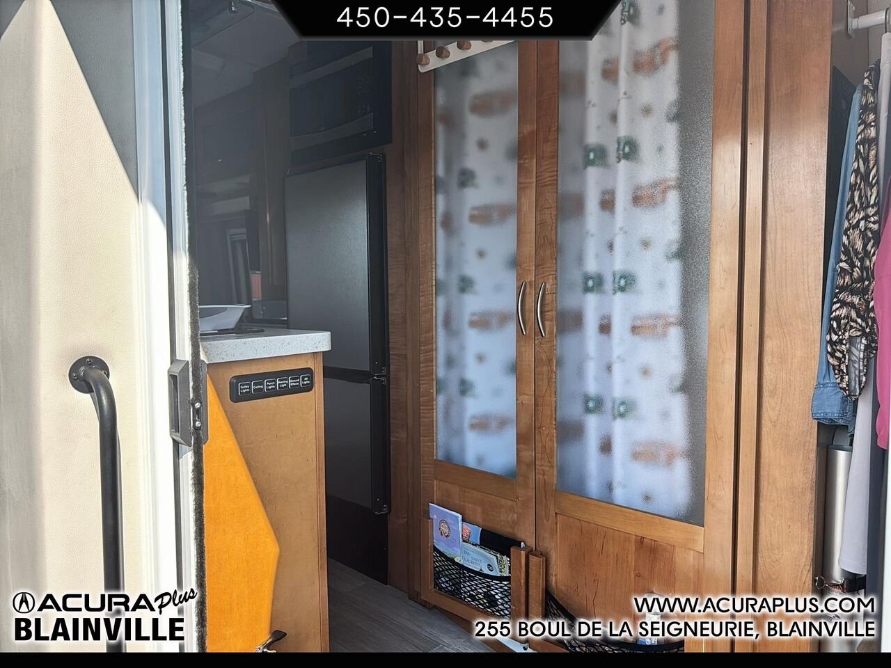 2021 Ford Transit fourgon utilitaire White Blainville - photo #11