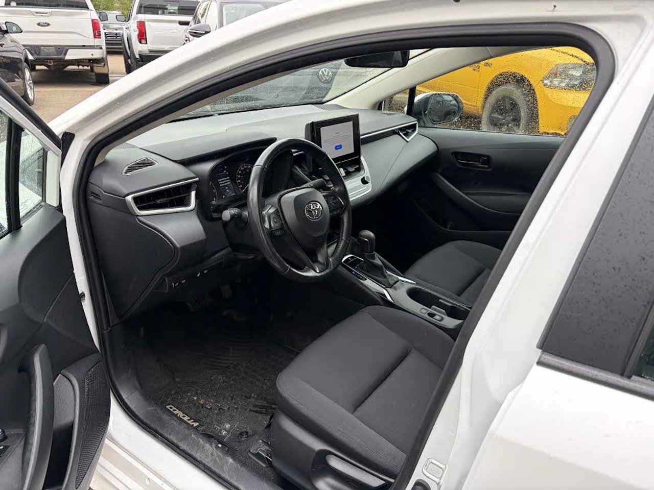 2024 Toyota Corolla LE CVT White Sherwood Park - photo #6
