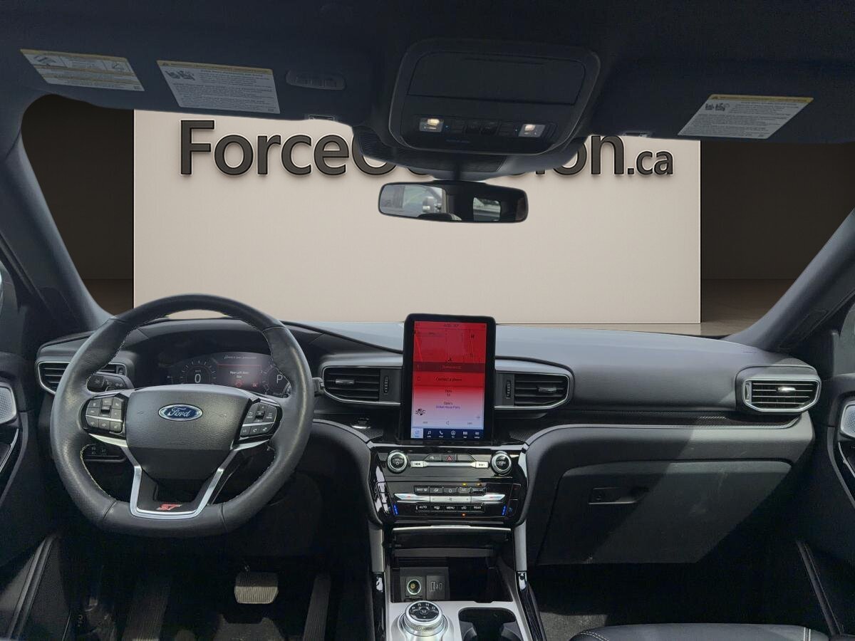 2024 Ford Explorer Black  - photo #3