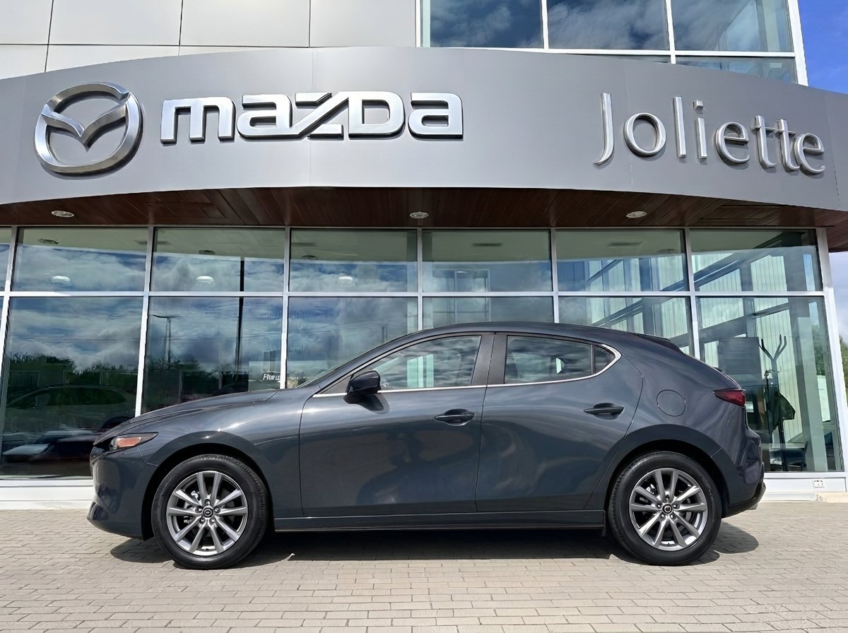 MAZDA Mazda3 Sport 2026 Gris mécanique métallisé Notre-Dame-des-Prairies - photo #2