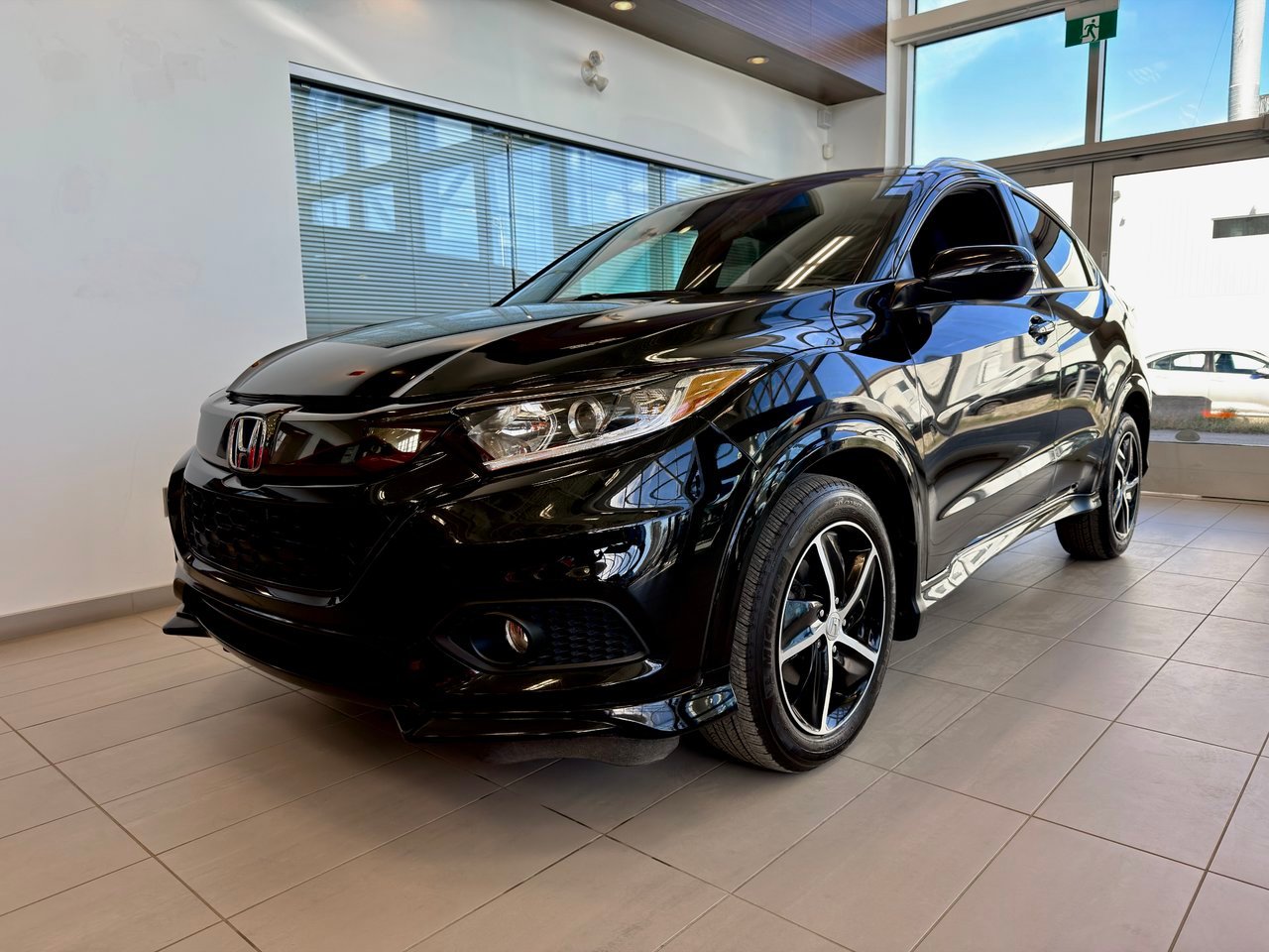 Honda HR-V 2021 Noir Notre-Dame-des-Prairies - photo #2