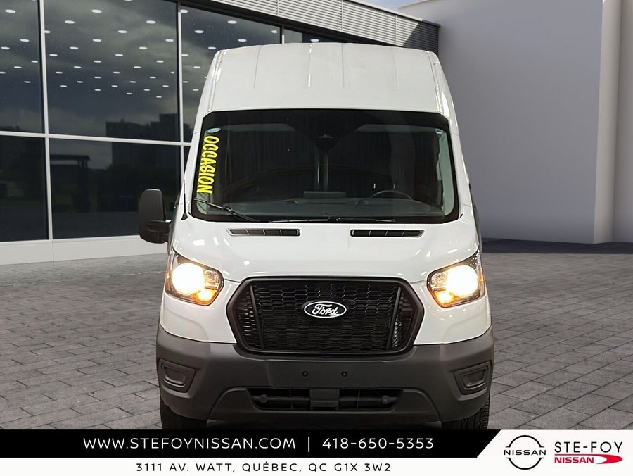 Ford Transit fourgon utilitaire TOIT HAUT T-250 PA toit surélevé 148 po PNBV de 9 070 lb 2026 Blanc