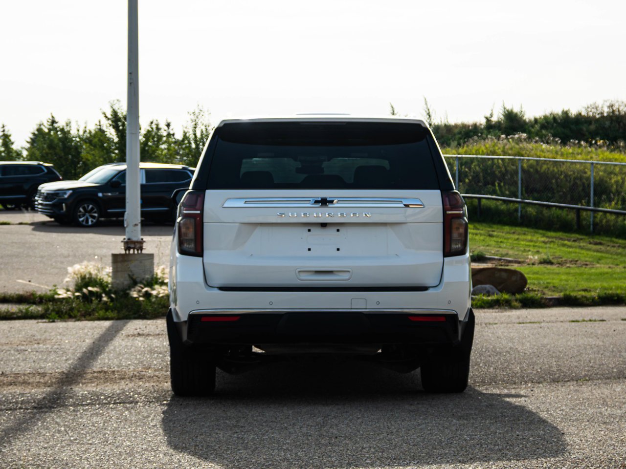 2023 Chevrolet Suburban 4WD 4dr LS White Sherwood Park - photo #12