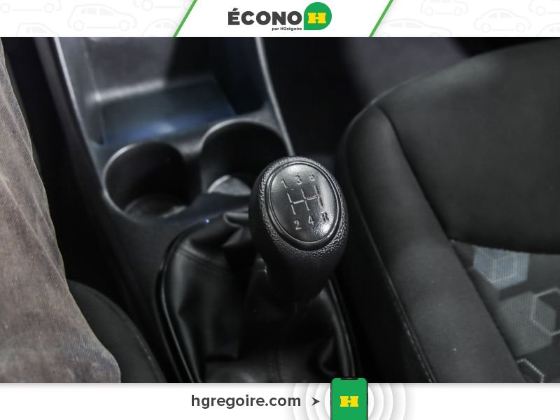 Chevrolet Spark 2018 Blanc Blainville - photo #9