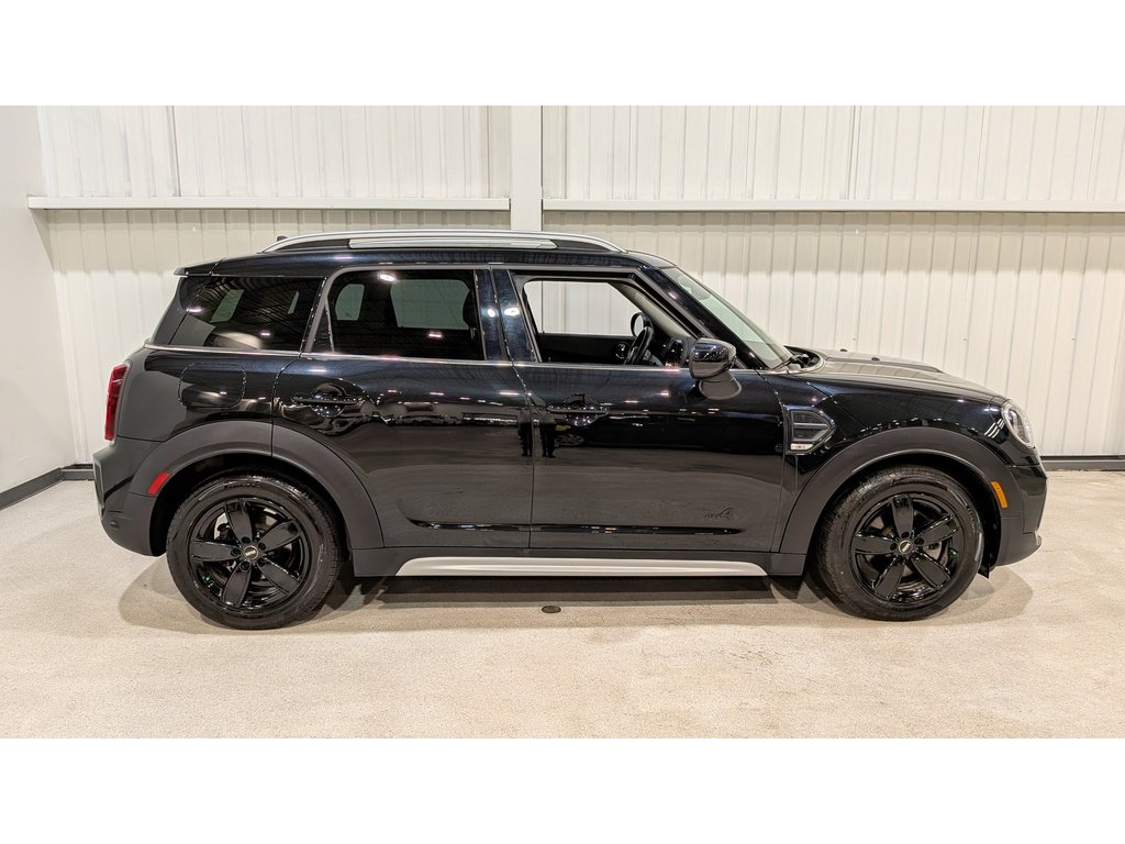 MINI Countryman Cooper ALL4 *Ltd Avail* 2023 Noir Val-David - photo #6