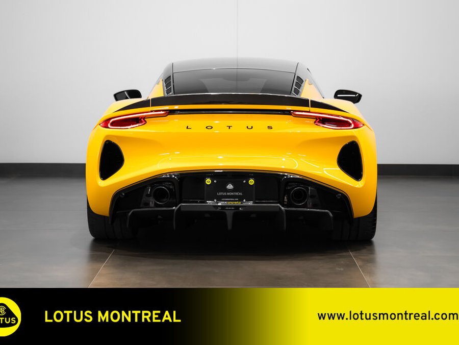 2025 Lotus Emira 2025 Yellow