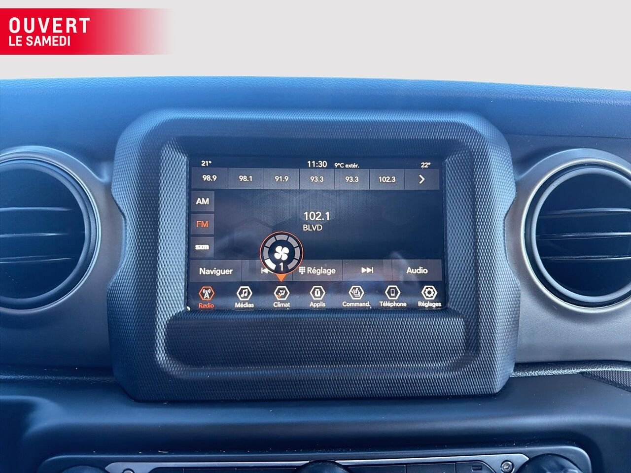 Jeep Gladiator 2020 Gris Donnacona - photo #11