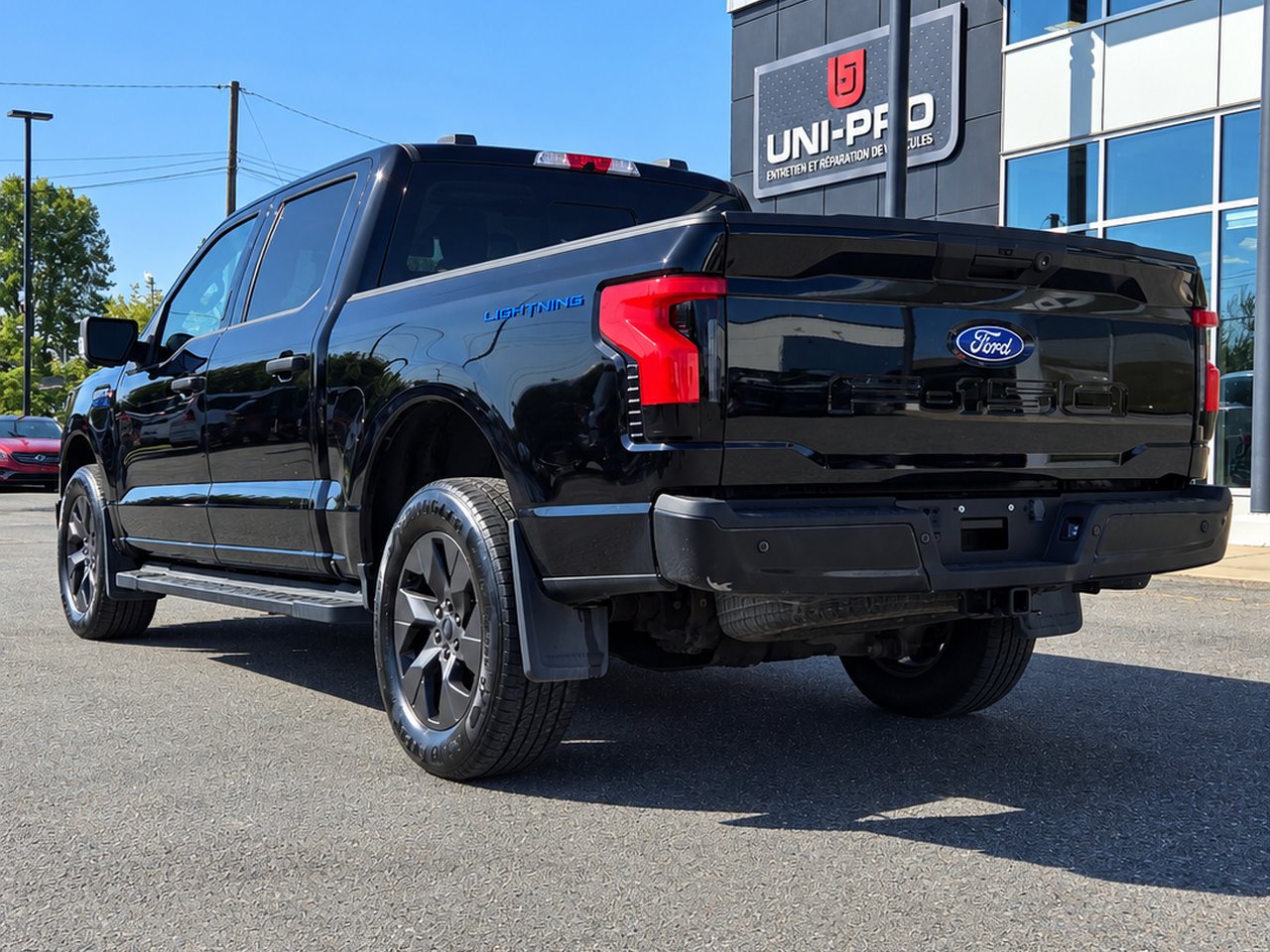 Ford F-150 Lightning XLT 2024 Noir Granby - photo #4