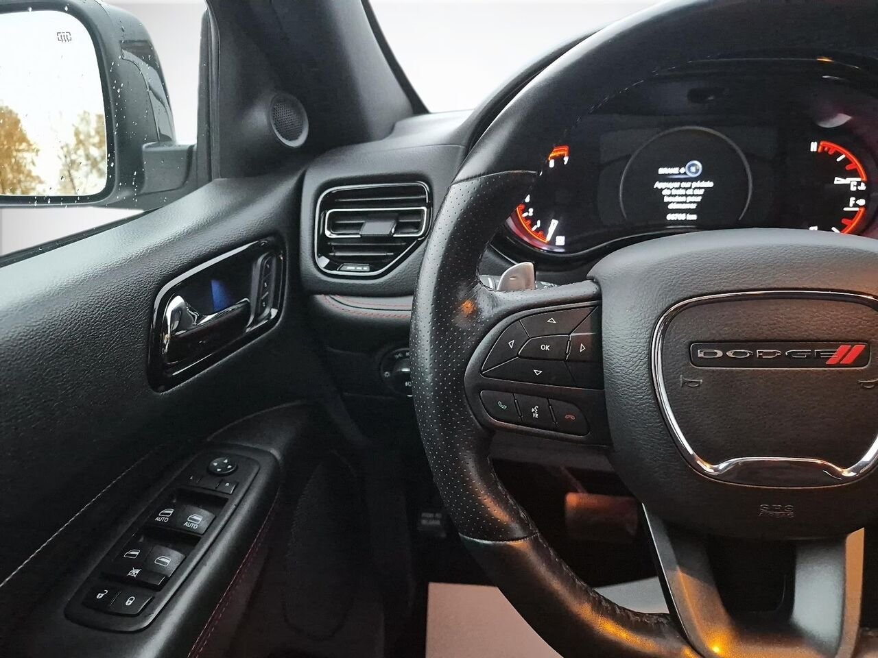 Dodge Durango 2F449A | R/T ** HEMI ** AWD ** BLACKTOP ** 6 PASSAGERS ** CARFAX CLEAN ** 2023 Blanc Saint-Jérôme - photo #10