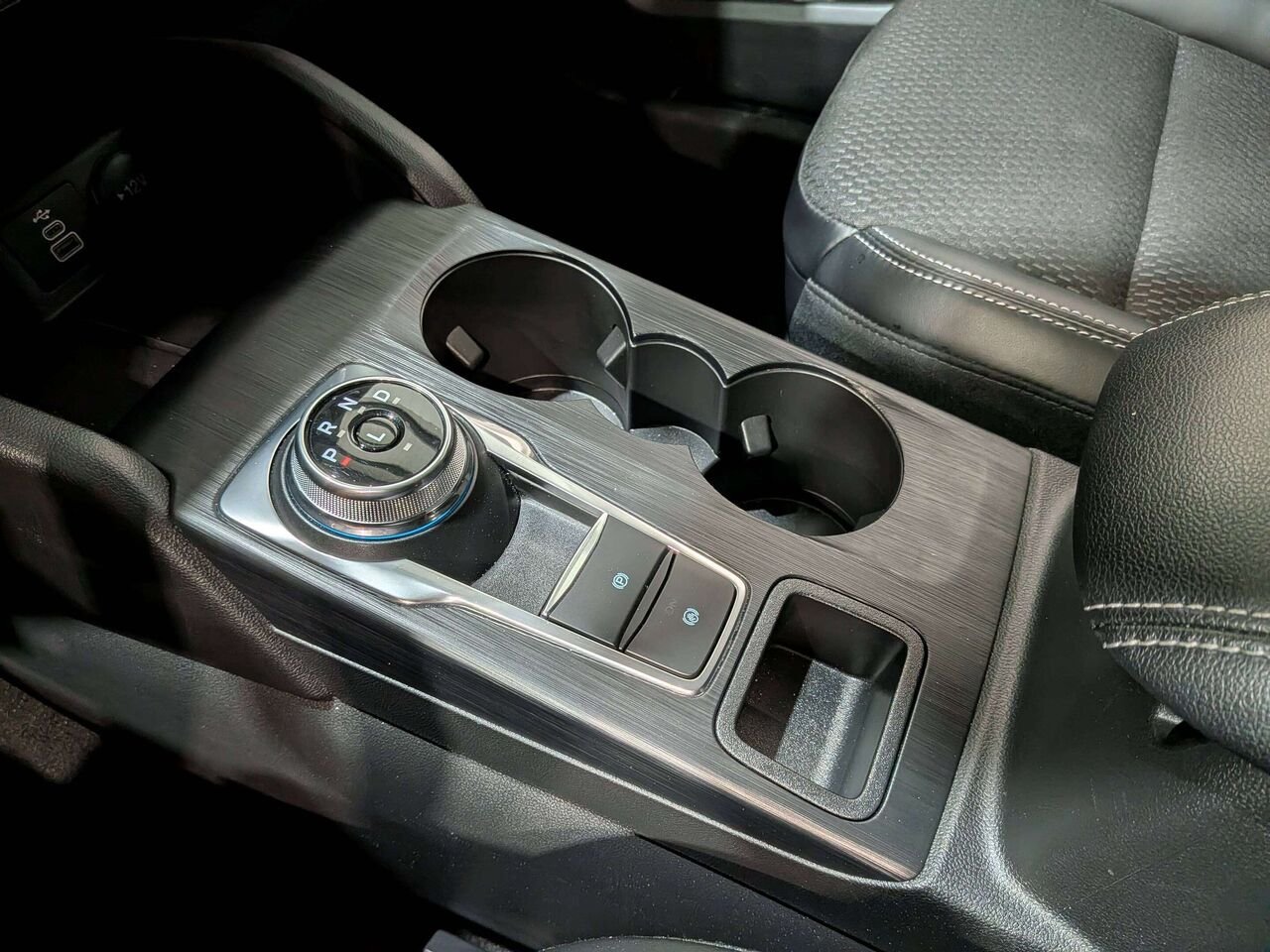 2025 Ford Escape PHEV FWD Grey Val-David - photo #30